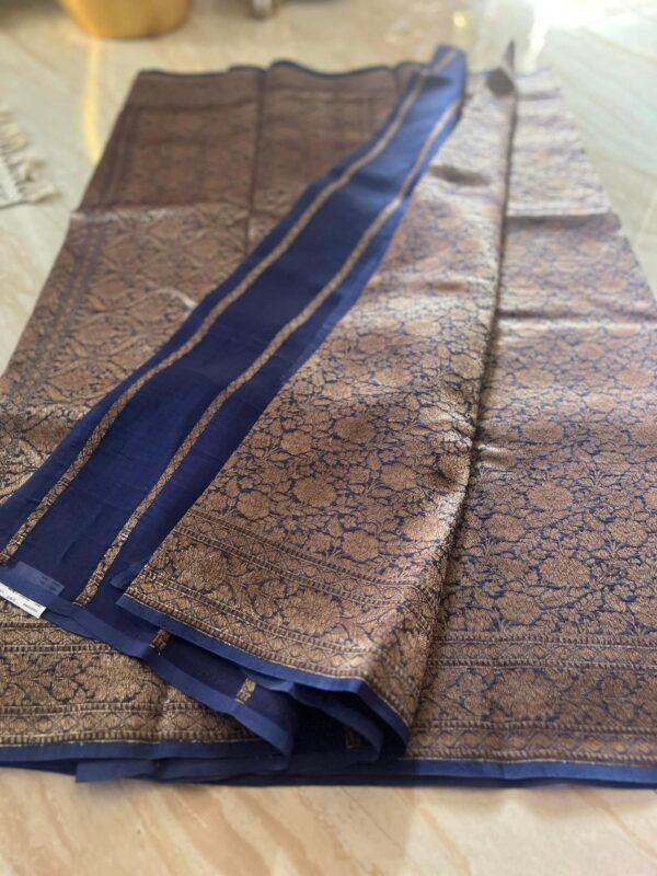 Beautiful Shade Of Pure Handwooven Kora Brocade Banarasi Saree With All Over Antiq Zari Weave - Image 2