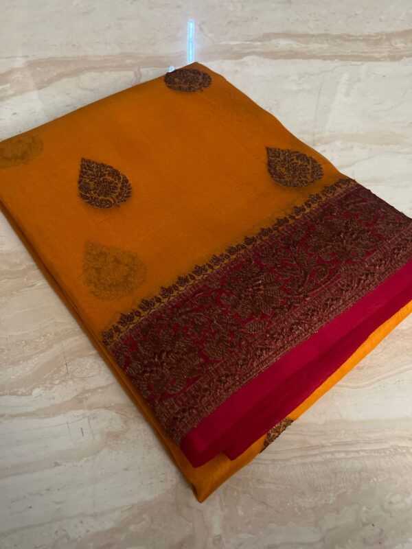Pure Handwoven Kora Banarasi Kadhua Weave Zari - Image 2