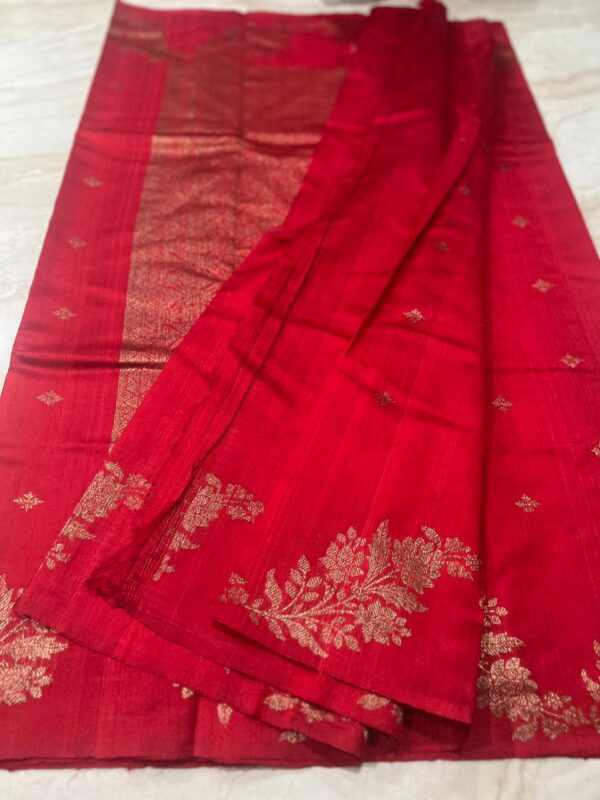 Beautiful Shade Of Dupion Raw Silk Banarasi Saree With Antiq Zari Weave