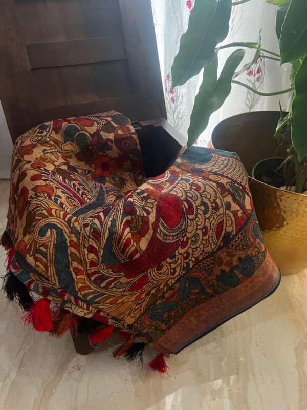 Pure Linen By Linen Digital Kalamkari Print Saree - Image 2