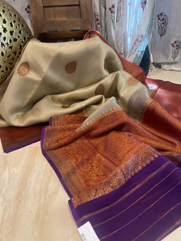 Pure Handloom Kora Banarasi Kadhua Weave Zari
