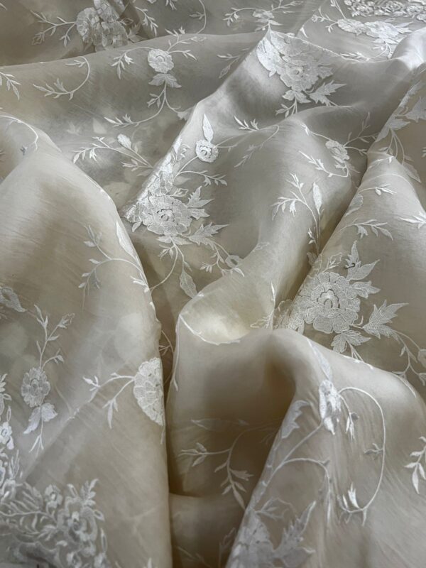Pure Organza Saree With Machine Embroidery Work All Over - Image 2