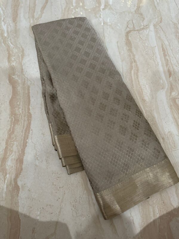 Pure Mysore Brocade Crepe Silk Saree With Zari Woven - Image 2