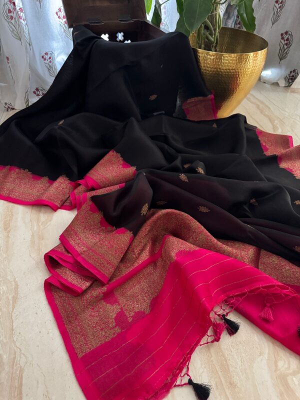 Pure Handloom Kora Banarasi Saree With Kadua Weave Zari - Image 2