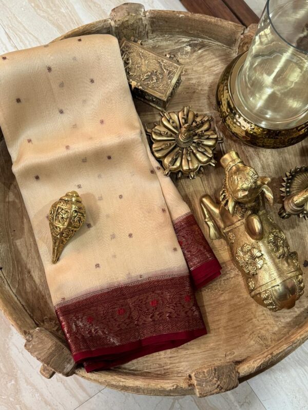 Pure Handloom Kora Banarasi Saree With Zari Weave - Image 2