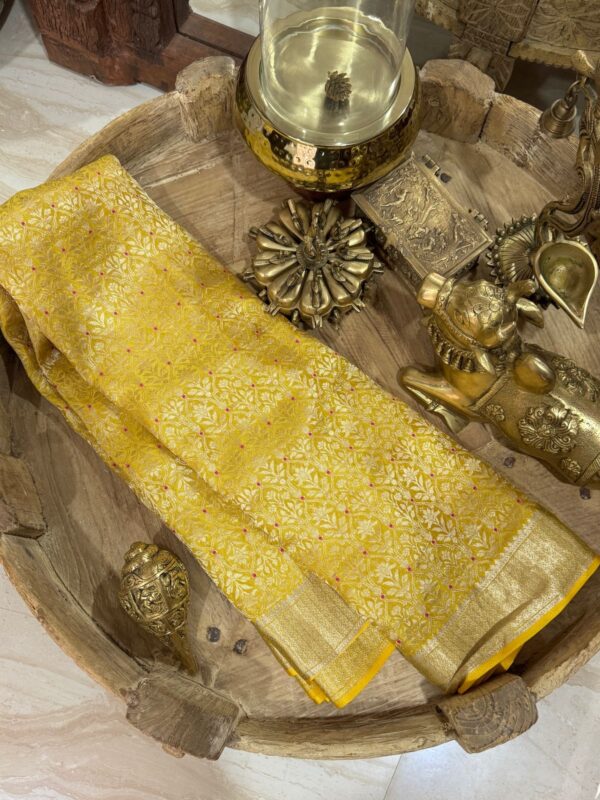 Pure Mysore Brocade Crepe Silk Saree With Zari Weave