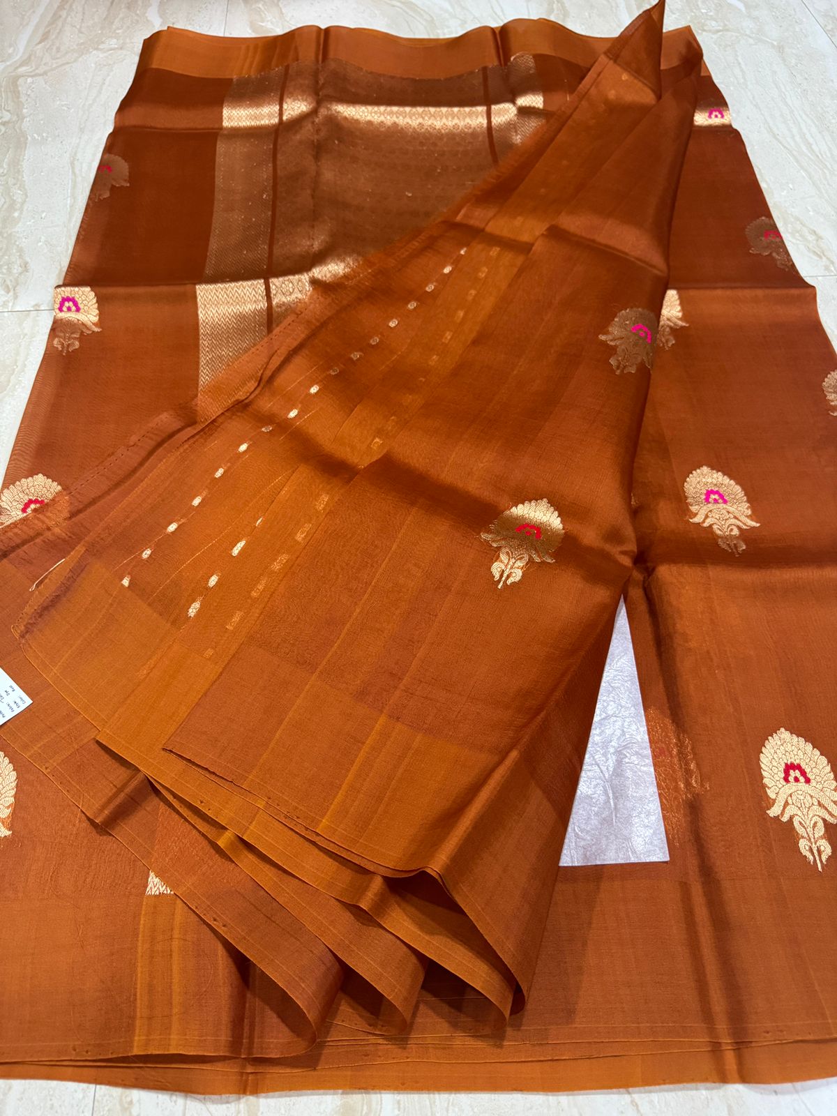 Pure Handloom Kora Banarasi Saree - Image 4