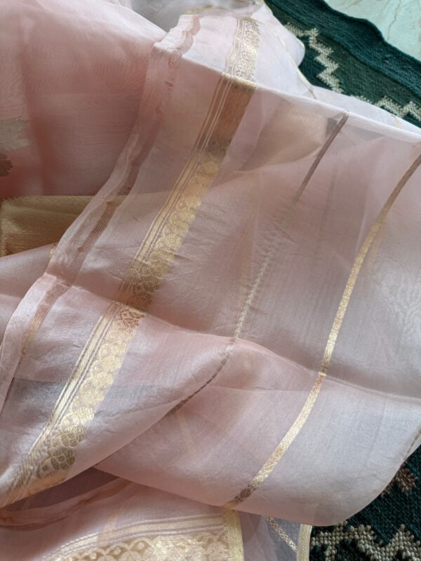 Pure Handloom Kora Banarasi Saree With Sona Rupa Zari - Image 7