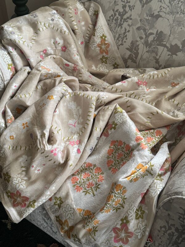 Pure Handloom Banarasi Tussar Georgette Saree - Image 3