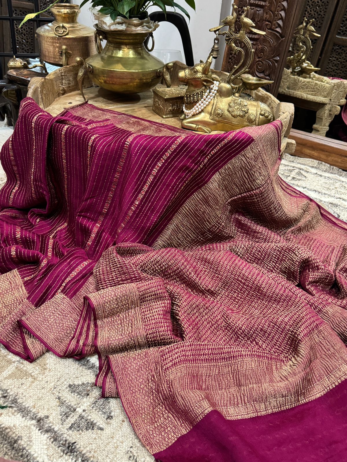 Pure Mysore Brocade Crush Zari Meenakari Weave Crepe Saree - Image 4