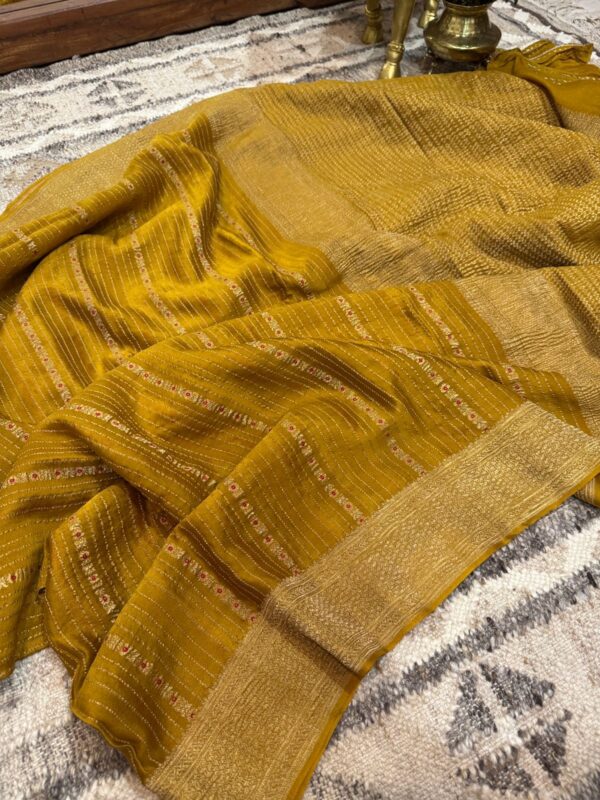 Pure Mysore Brocade Crush Zari Meenakari Weave Crepe Saree - Image 8