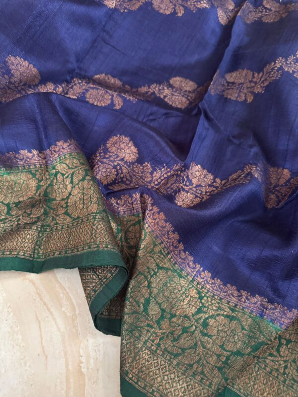Pure Handloom Raw Silk Leheriya Weave Banarasi Saree - Image 4
