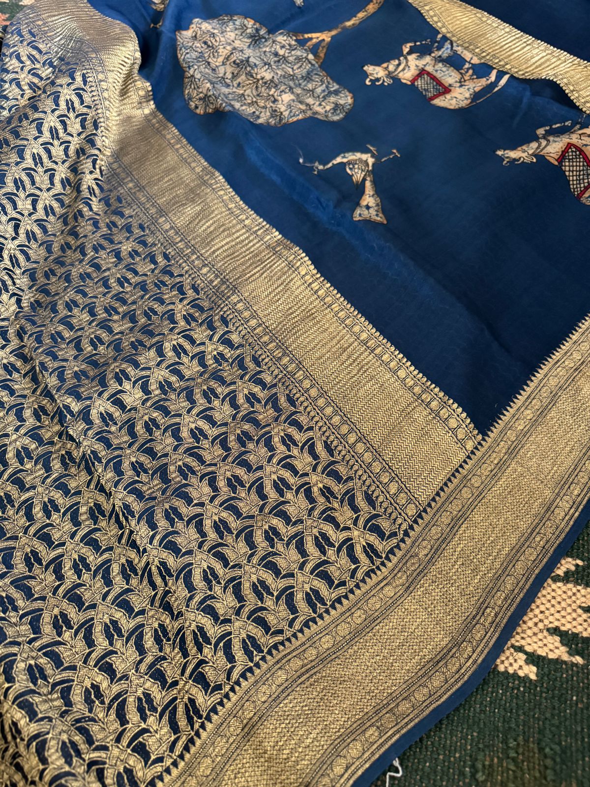 Mysore Crush Zari Weave Crepe Silk Saree With Elegant Digital Print Pallu - Image 5