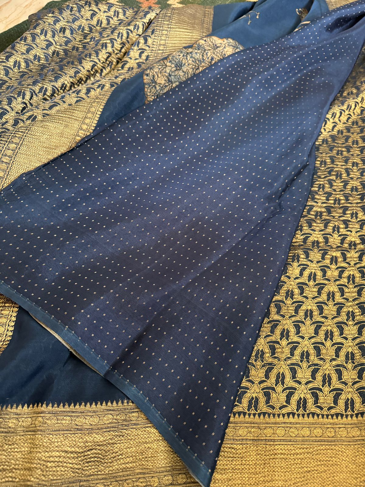 Mysore Crush Zari Weave Crepe Silk Saree With Elegant Digital Print Pallu - Image 6