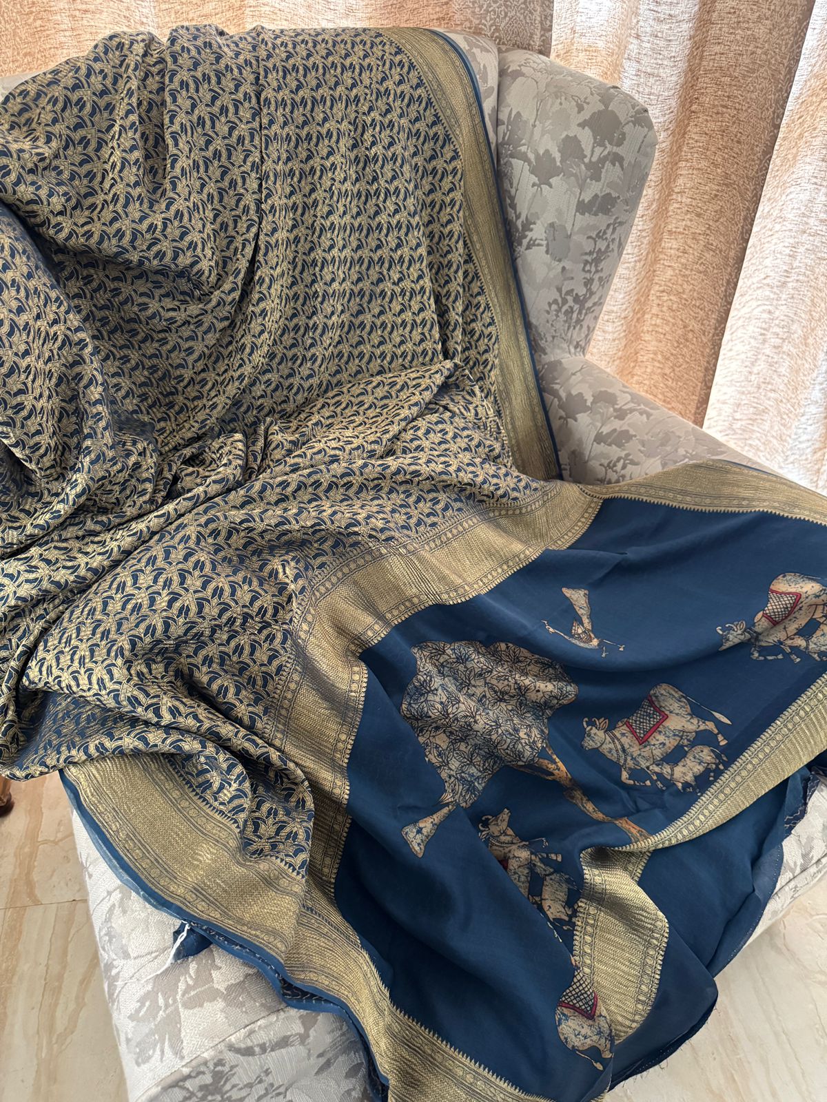 Mysore Crush Zari Weave Crepe Silk Saree With Elegant Digital Print Pallu - Image 4