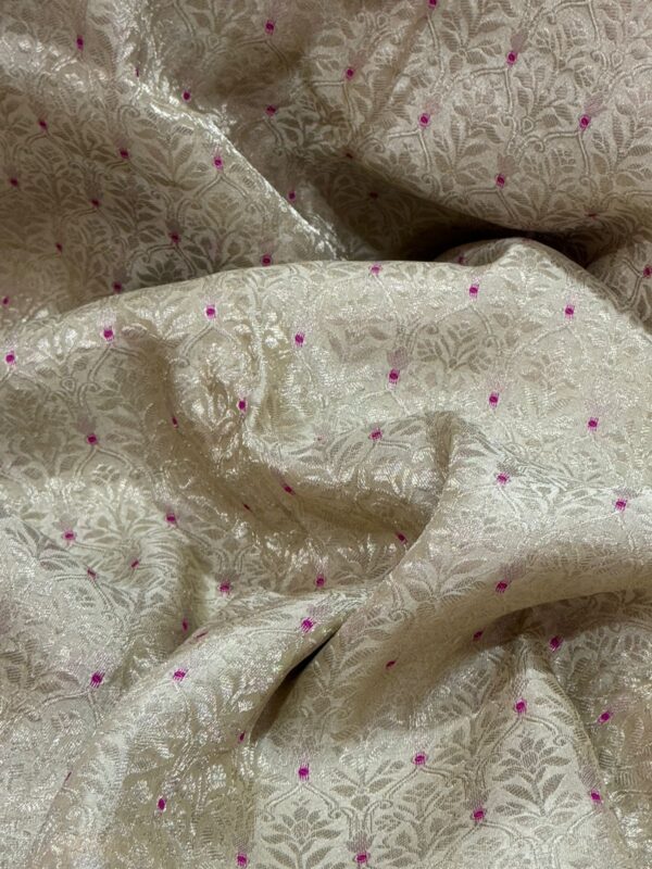 Pure Mysore Brocade Crepe Silk Saree - Image 2