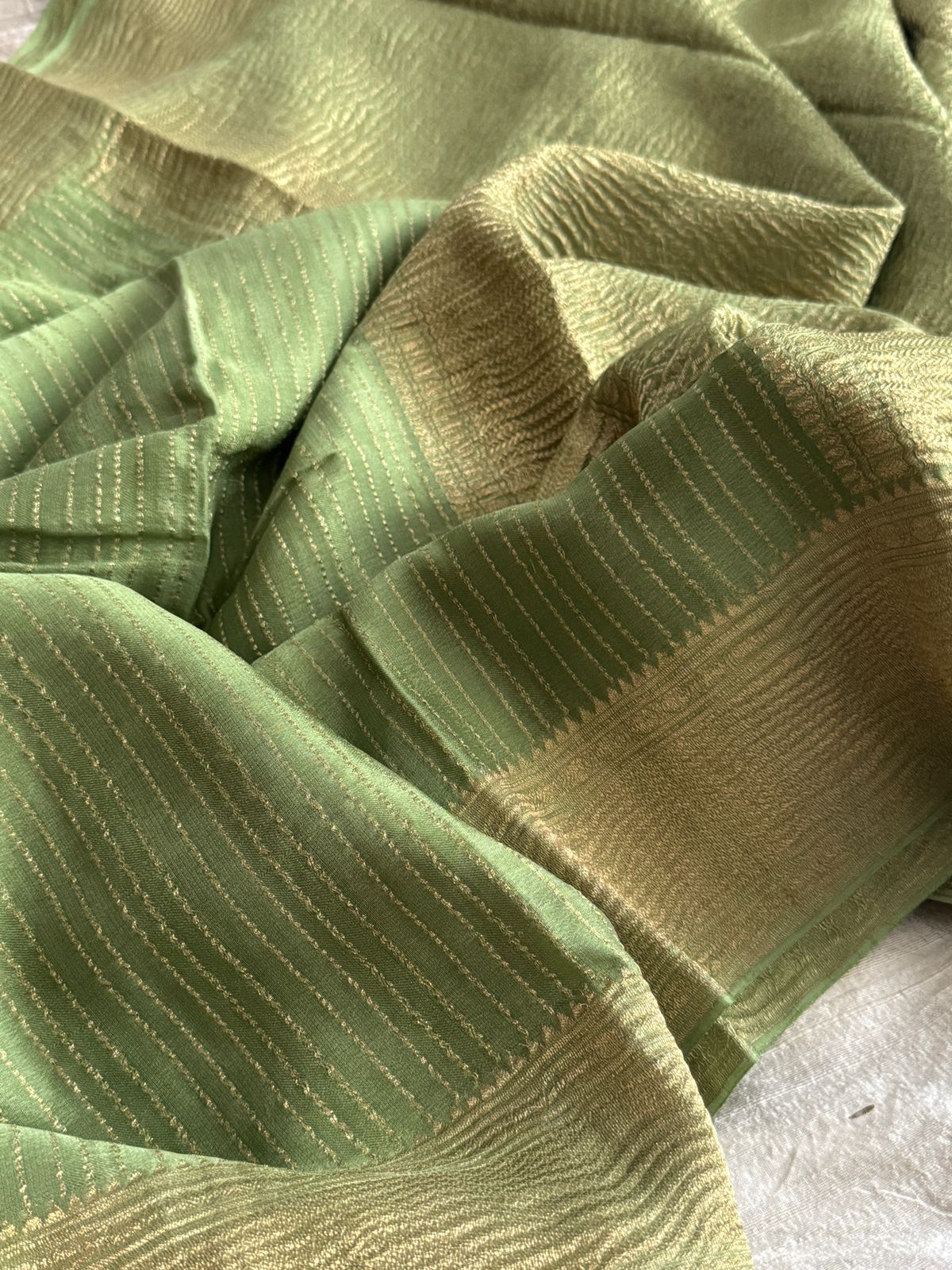 Mysore Crush Zari Weave Crepe Silk Saree - Image 4