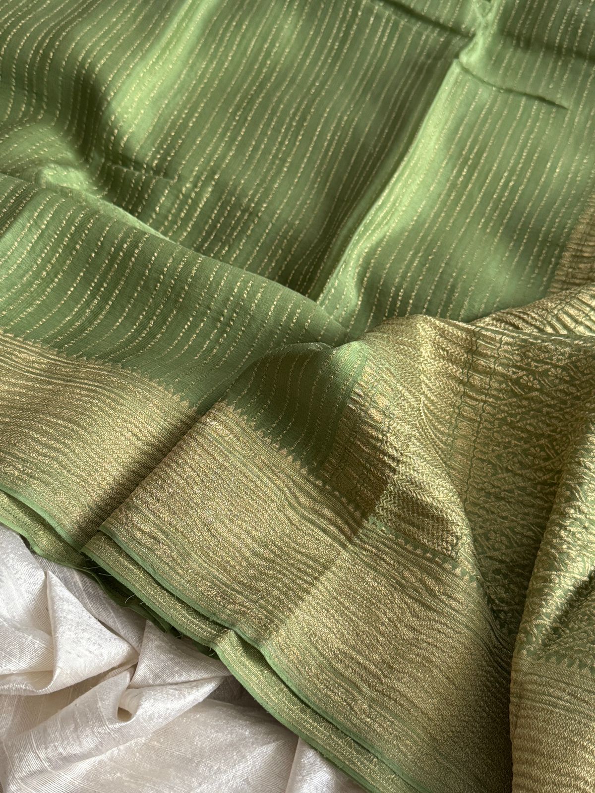 Mysore Crush Zari Weave Crepe Silk Saree - Image 7