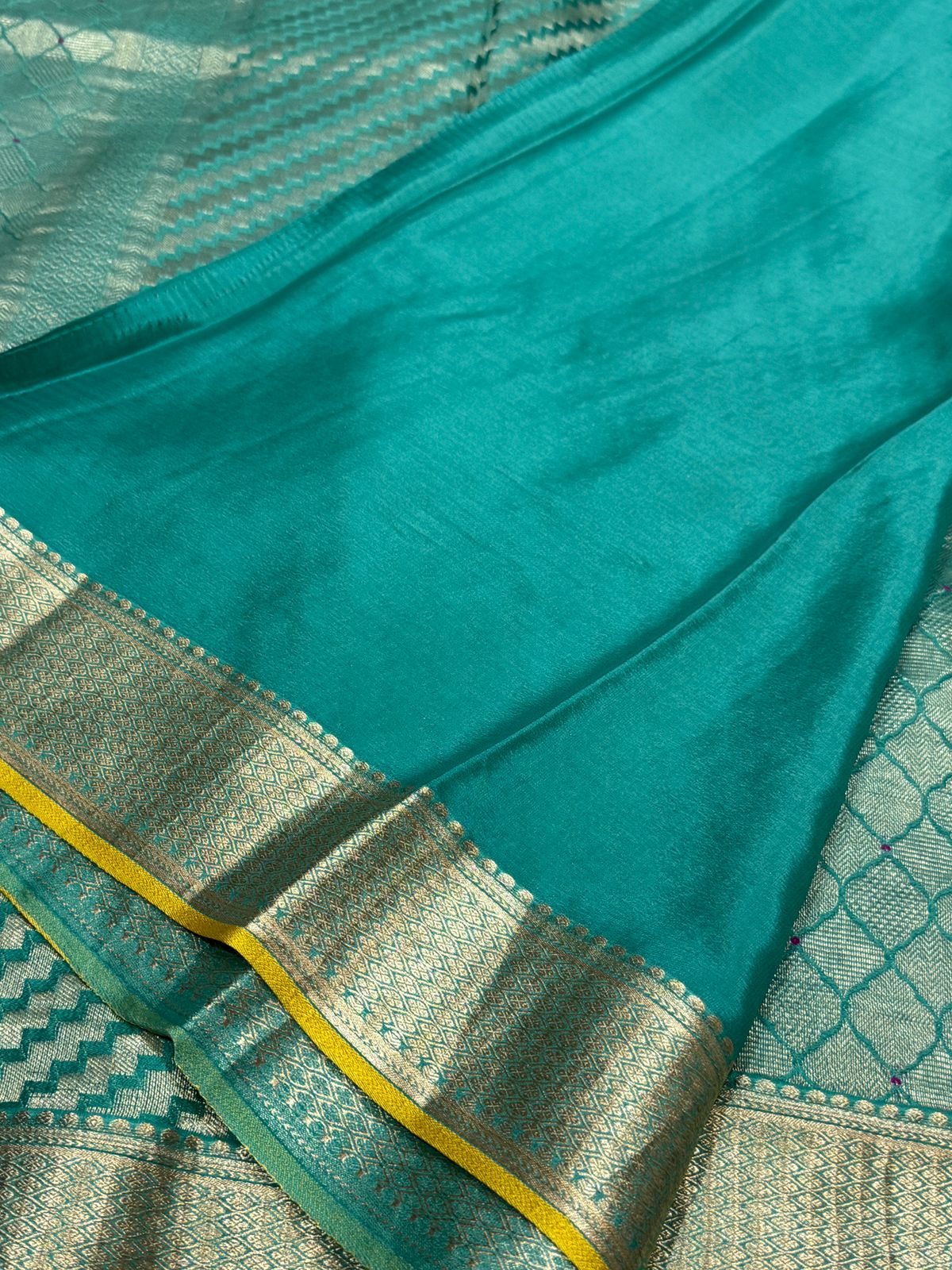 Pure Mysore Brocade Crepe Silk With Meenakari Zari Weave - Image 6