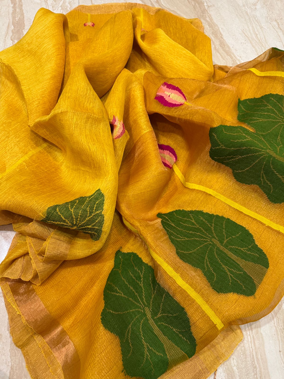 Pure Handloom Jamdani Linen Silk Saree - Image 4