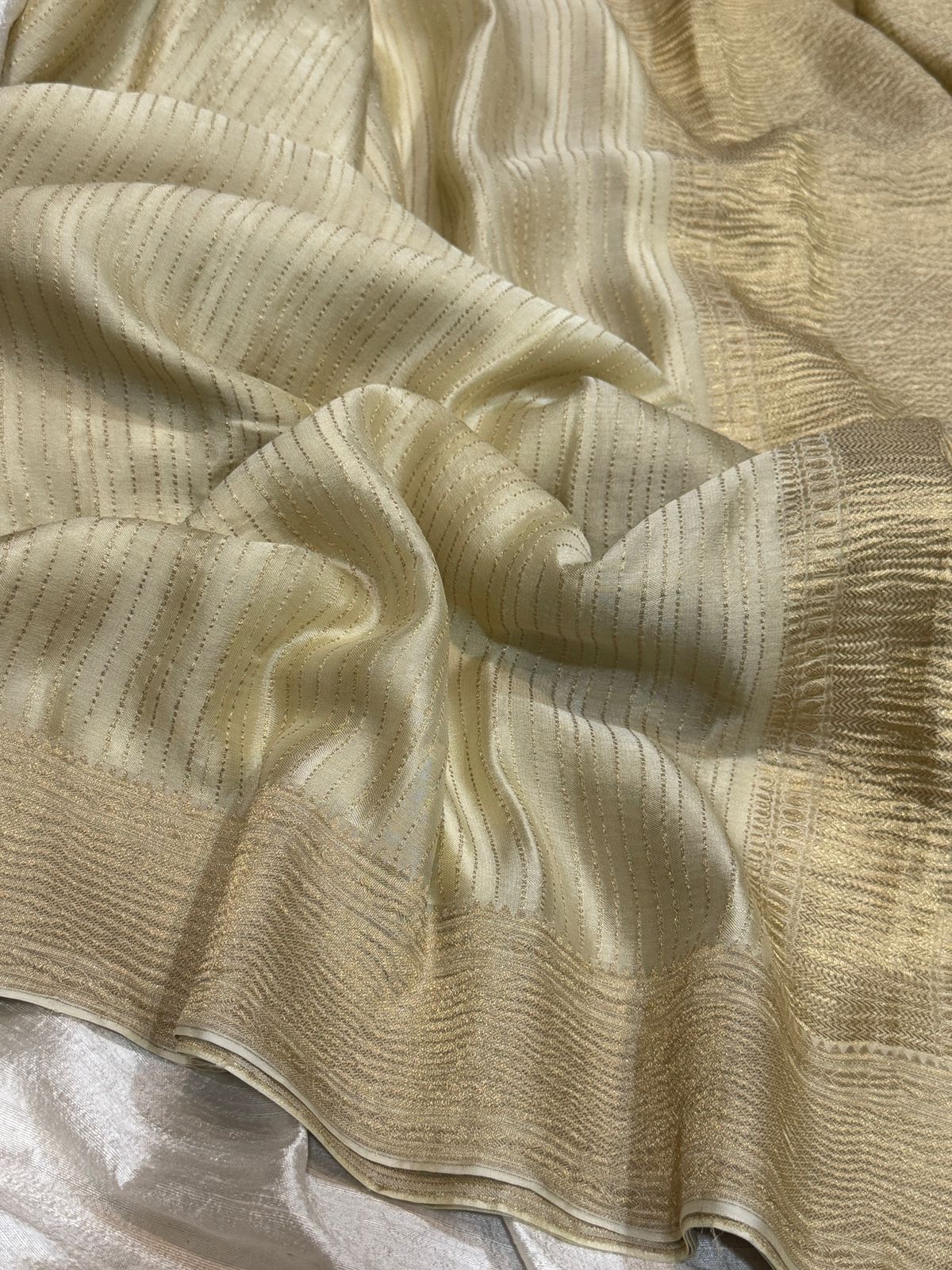 Mysore Crush Zari Weave Crepe Silk Saree - Image 6