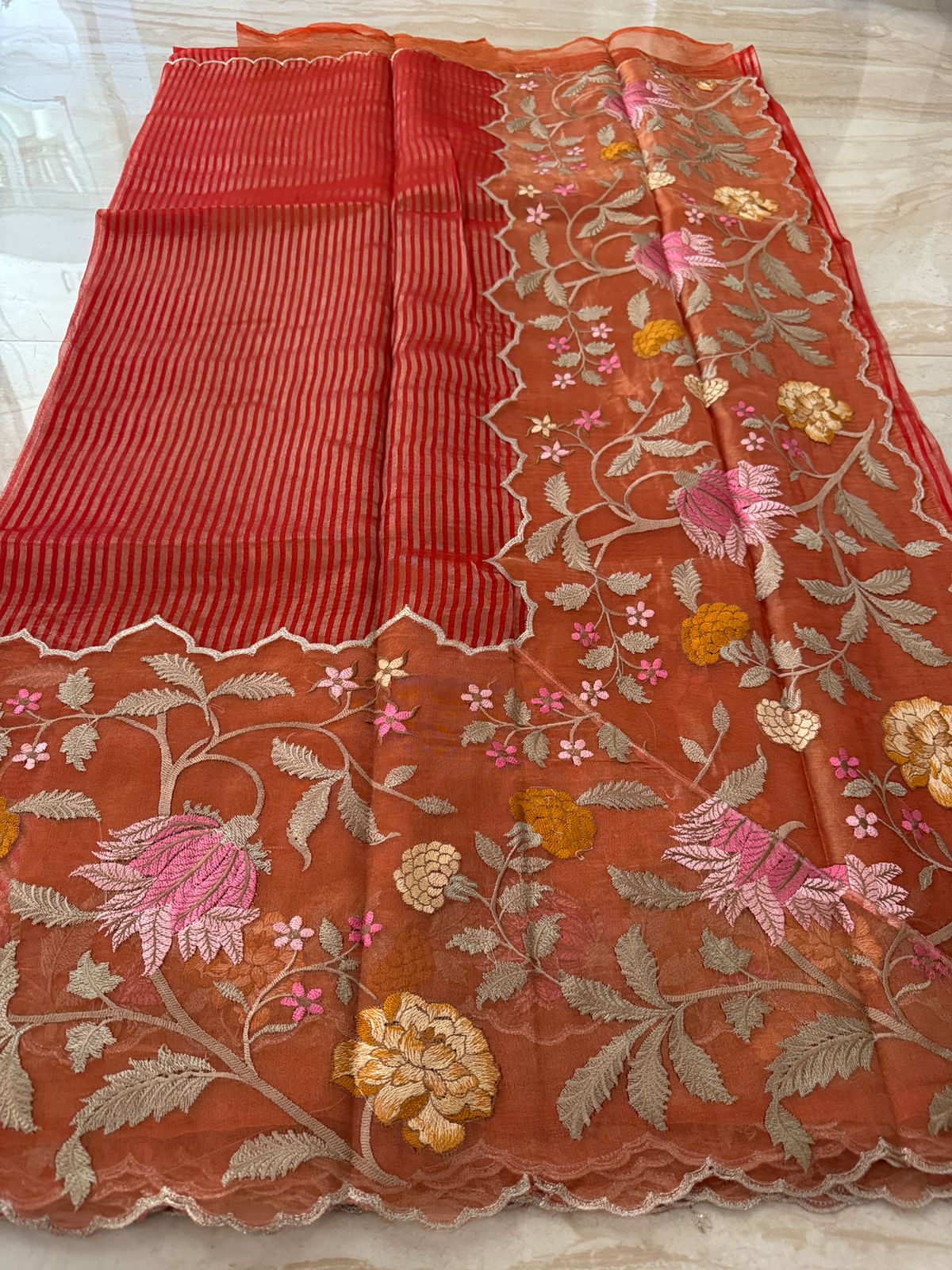 Pure Tissue Organza Saree With Embroidery Border - Image 3