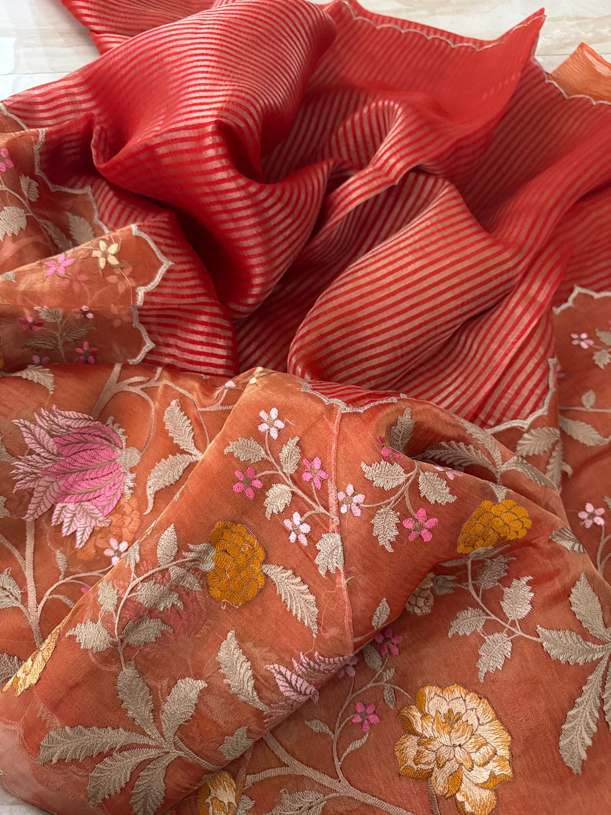 Pure Tissue Organza Saree With Embroidery Border - Image 6