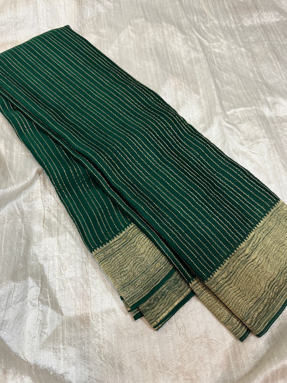 Mysore Crush Zari Weave Crepe Silk Saree - Image 3