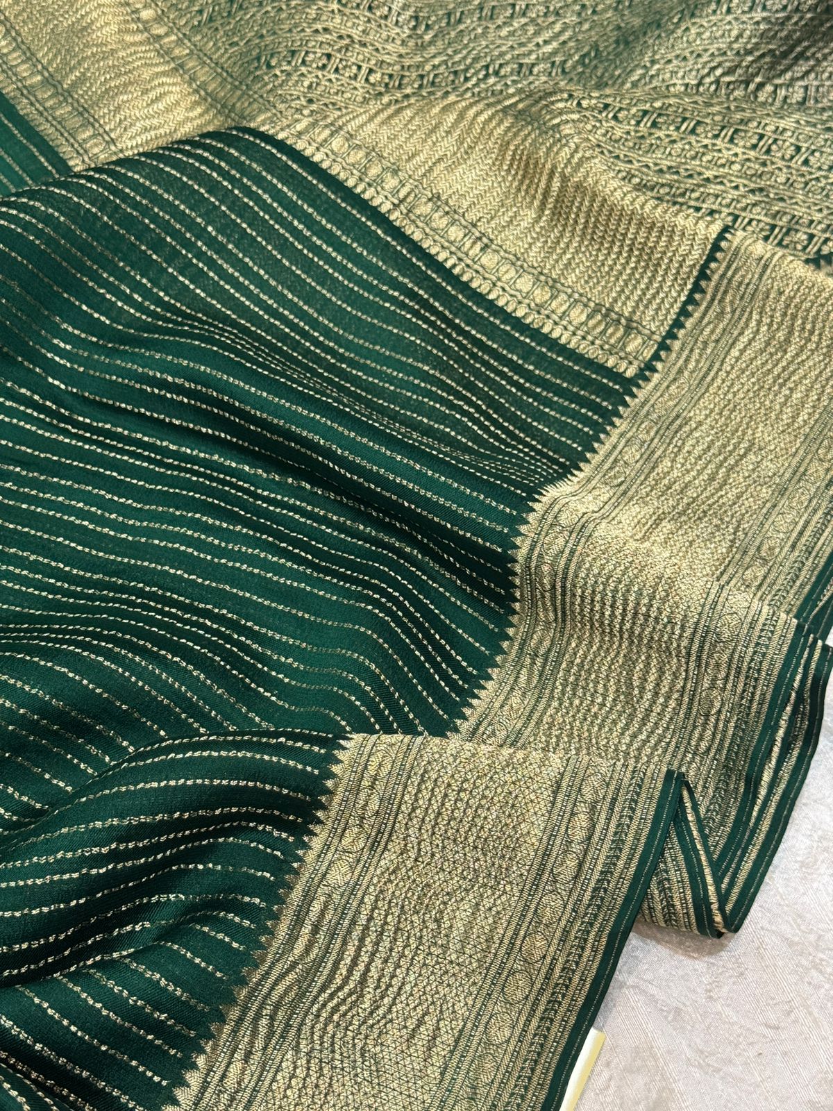 Mysore Crush Zari Weave Crepe Silk Saree - Image 7