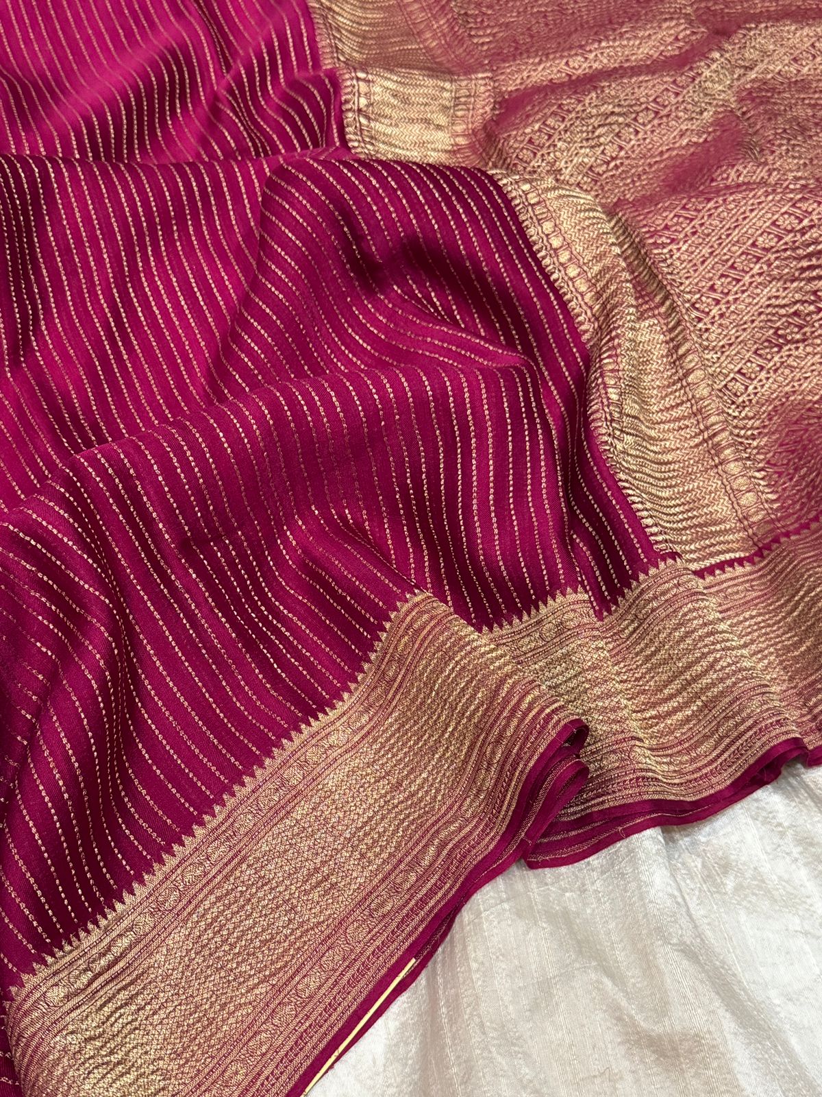 Mysore Crush Zari Weave Crepe Silk Saree - Image 3