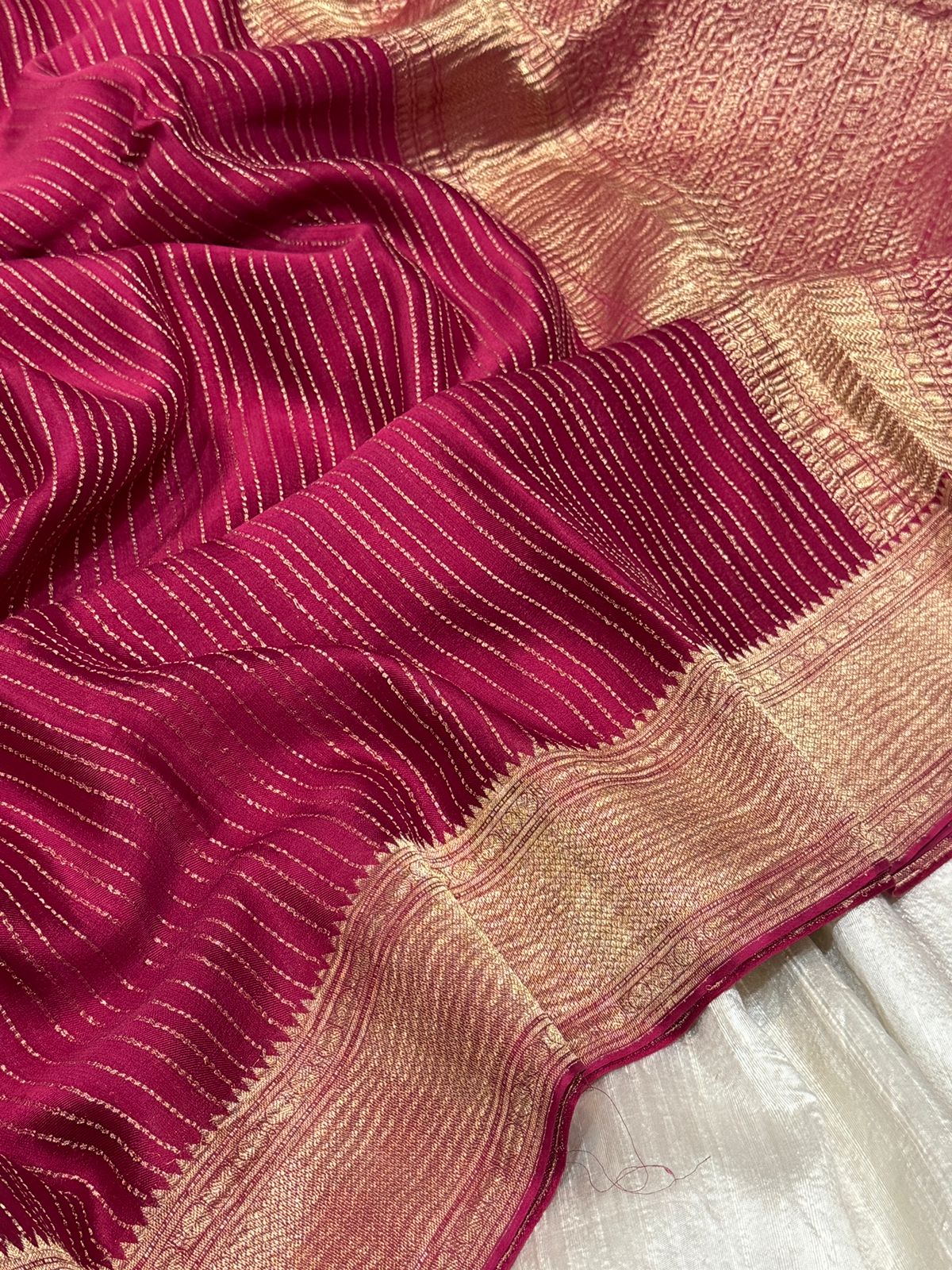 Mysore Crush Zari Weave Crepe Silk Saree - Image 9