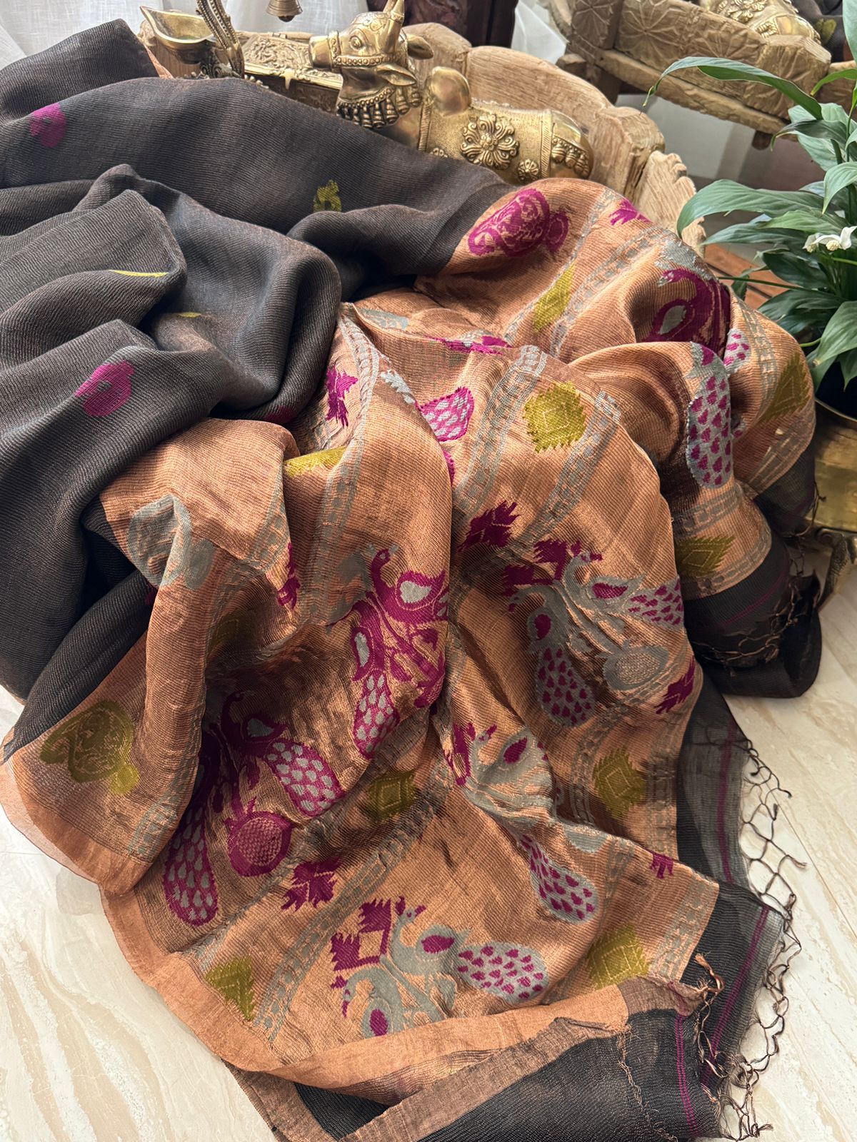 Pure Handloom Linen Tissue Silk Saree With Pathani Zari Weave Pallu
