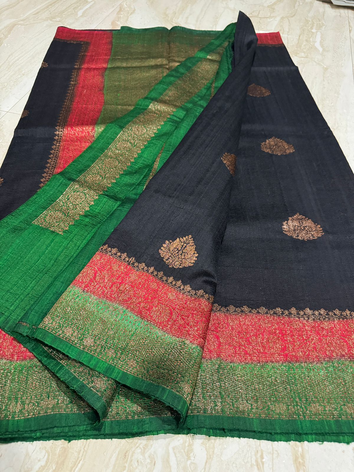 Pure Handloom Raw Silk Banarasi Saree - Image 3