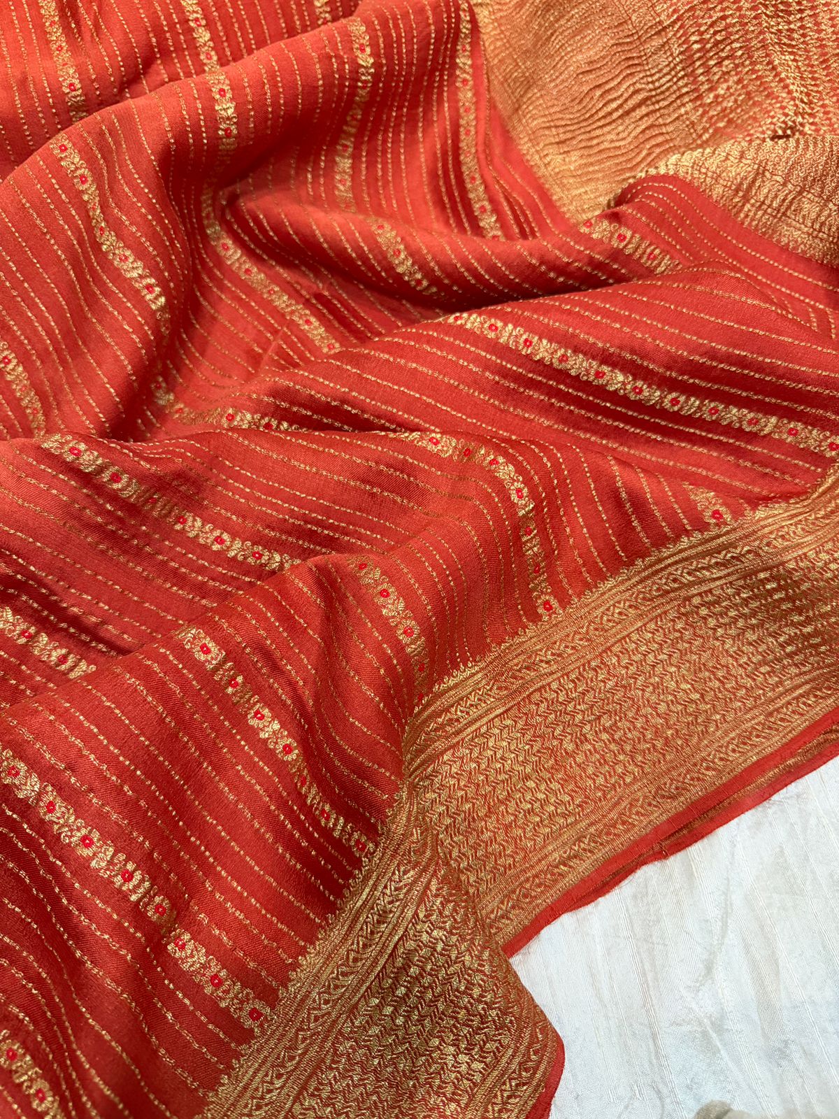 Pure Mysore Brocade Crush Zari Meenakari Weave Crepe Silk Saree - Image 4