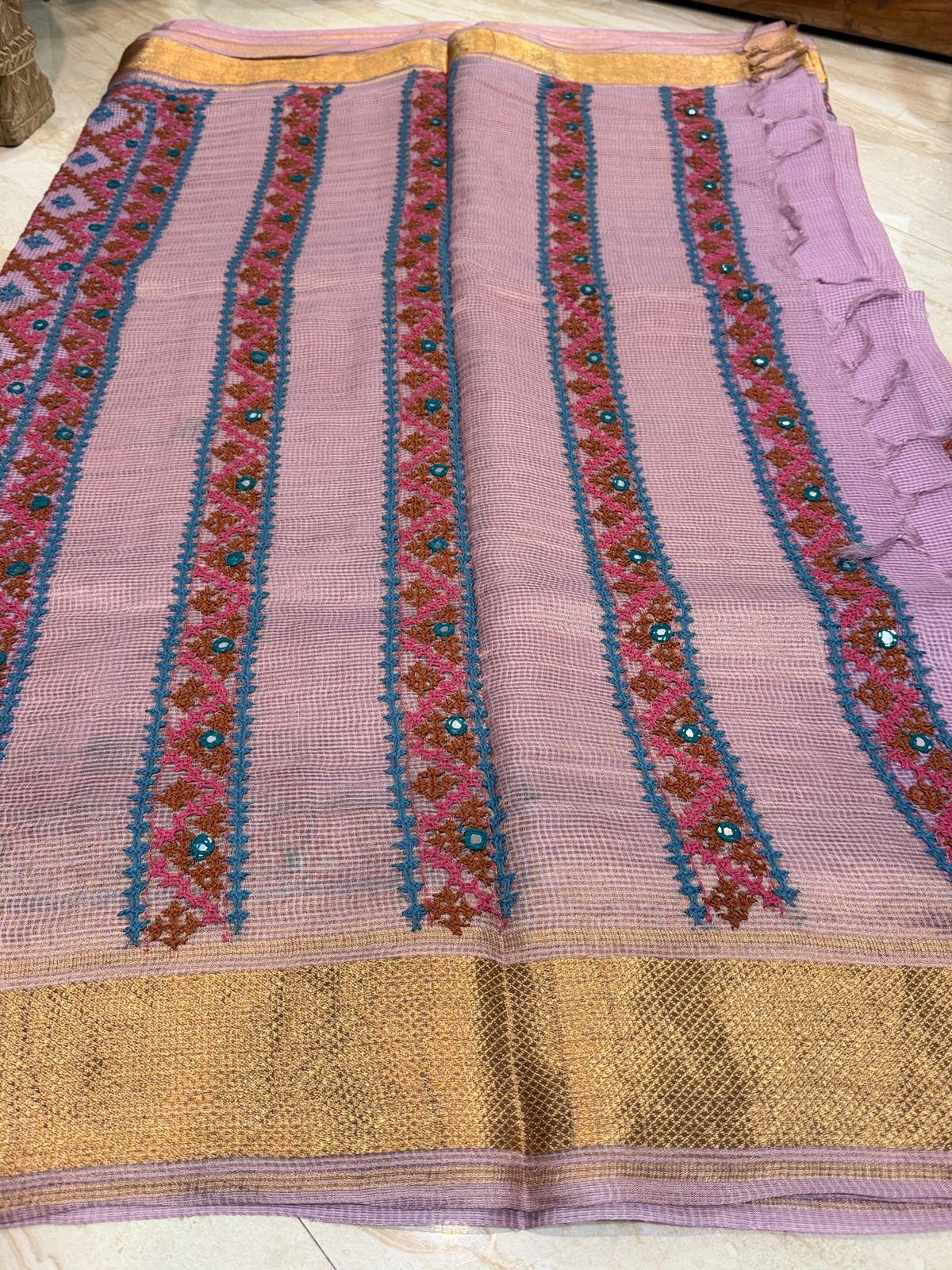 Elegant Tussar Kota Saree with Kutch Embroidery - Image 3