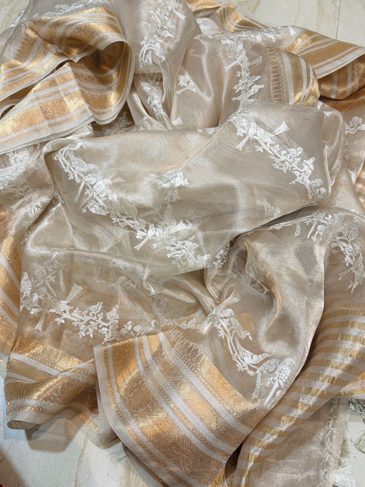 Banarasi Soft Tissue Silk Saree With Embroidery All Over - Image 3