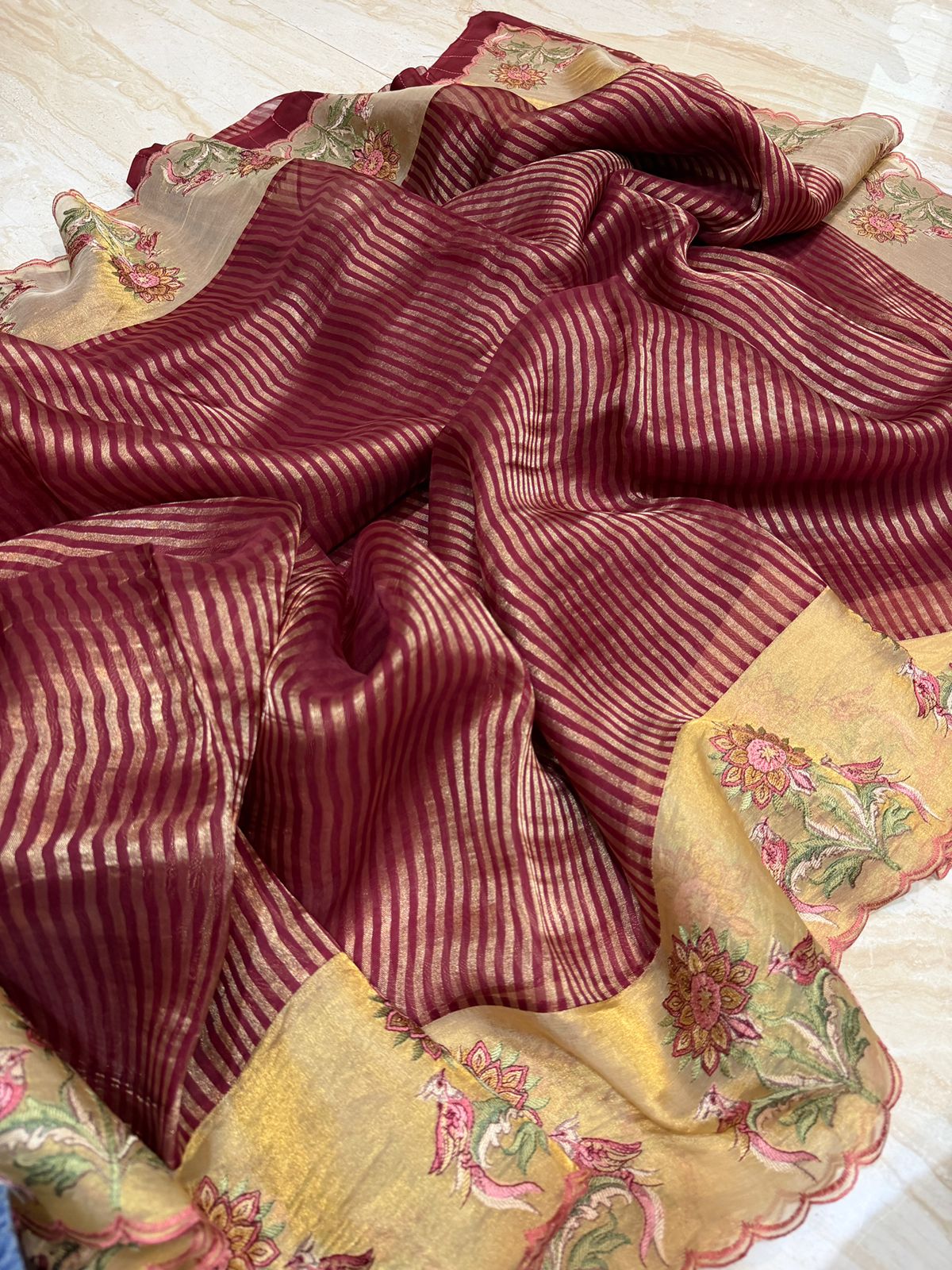Banarasi Soft Tissue Silk Saree With Embroidery Border - Image 7
