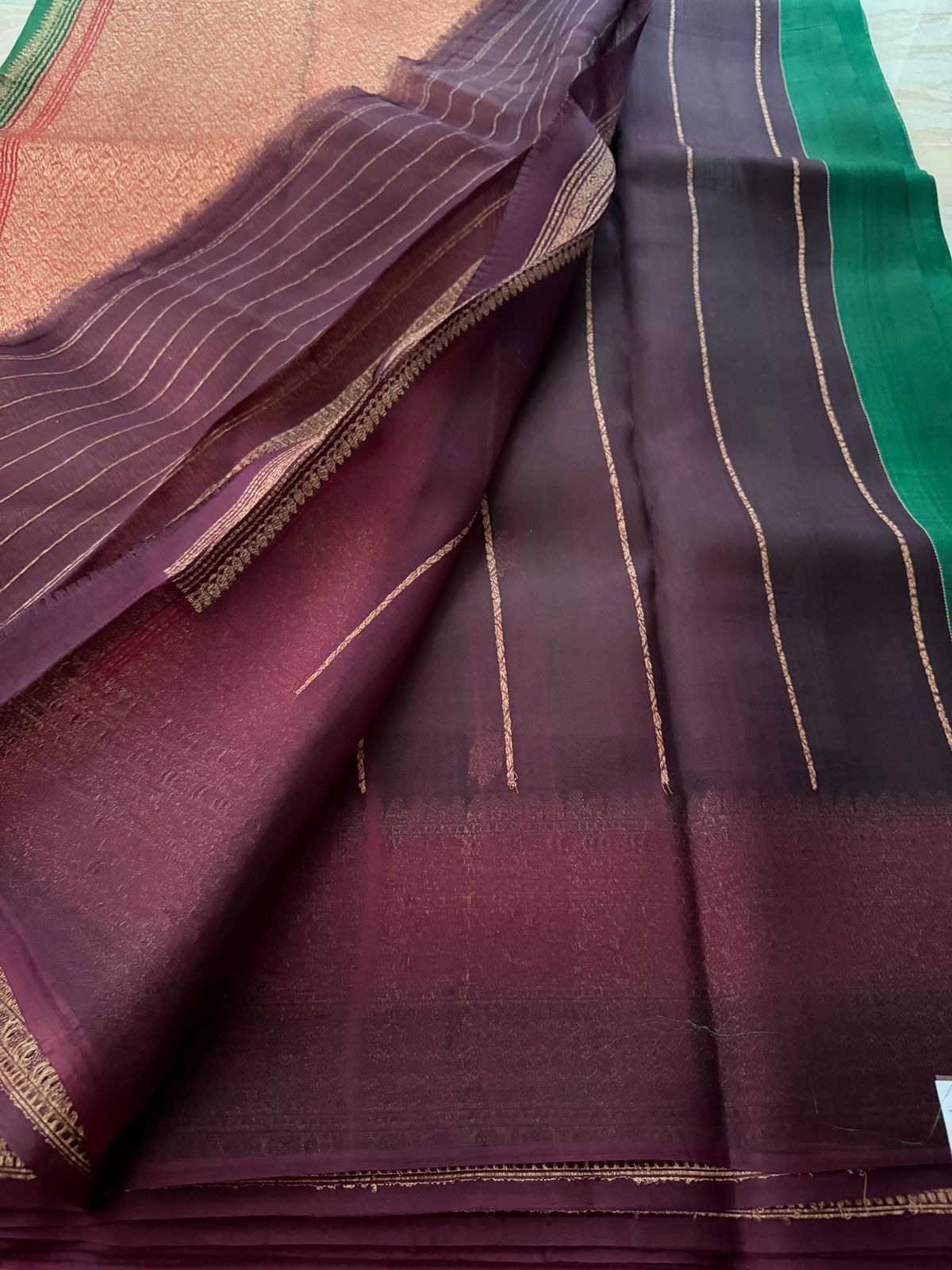 Pure Handloom Kora Banarasi Saree With Kadua Weave Zari - Image 5