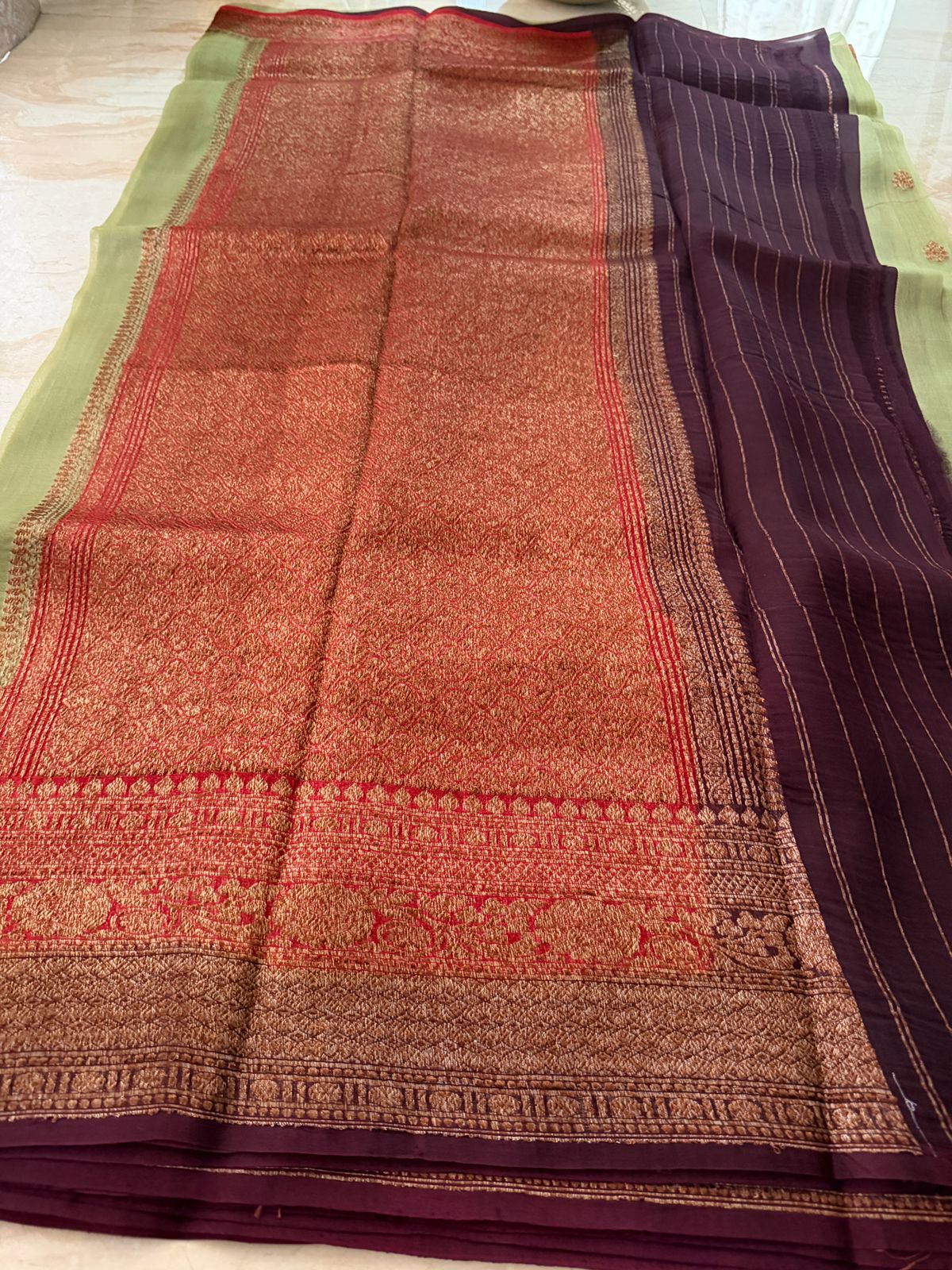Pure Handloom Kora Banarasi Saree With Kadua Weave Zari - Image 3