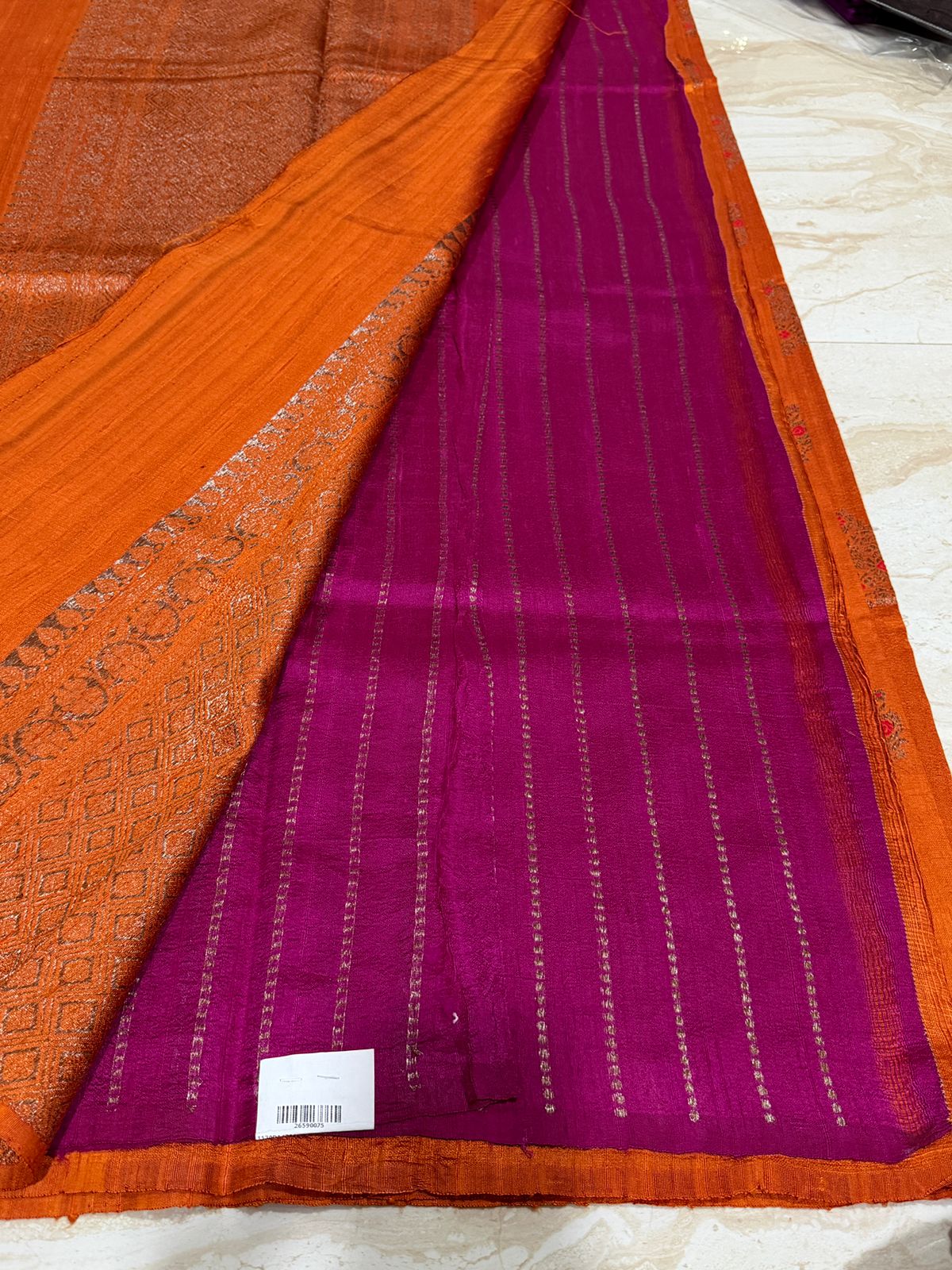 Pure Handloom Tussar Raw Silk Banarasi Saree With Meenakari - Image 5